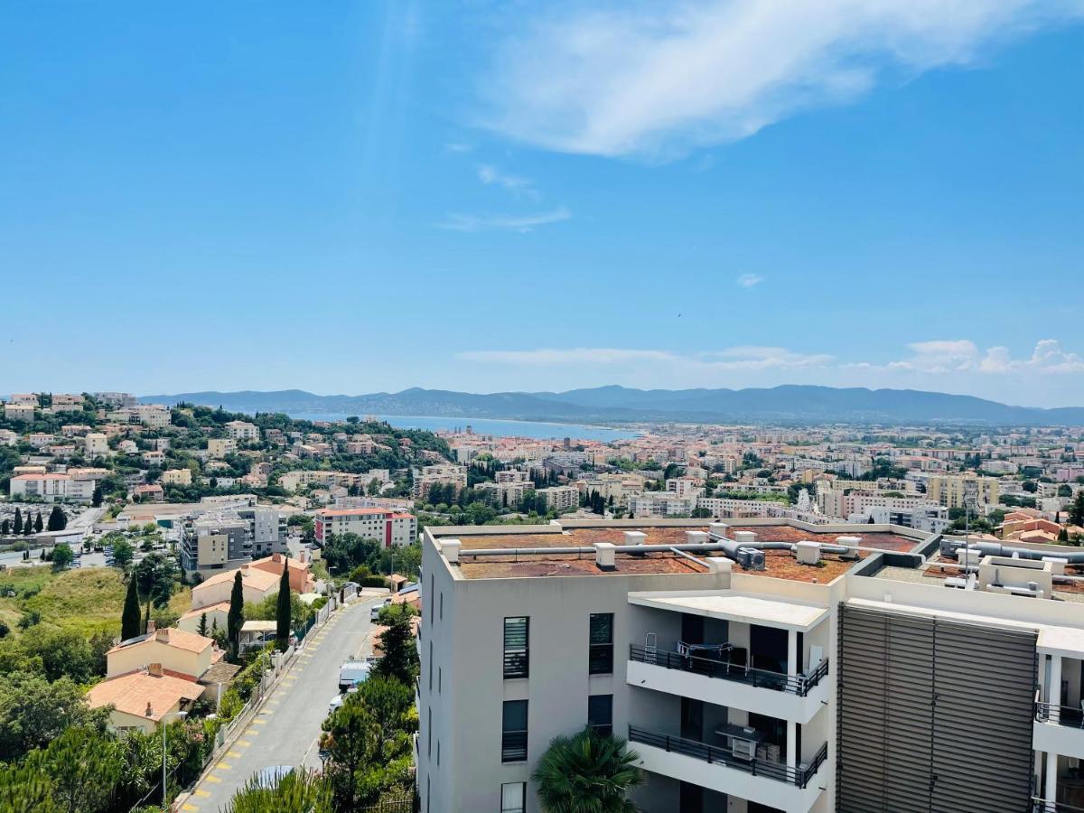 Tres Bel Appartement -Residence Avec Piscine Sur Le Toit Et Vue Panoramique Saint-Raphael  Luaran gambar