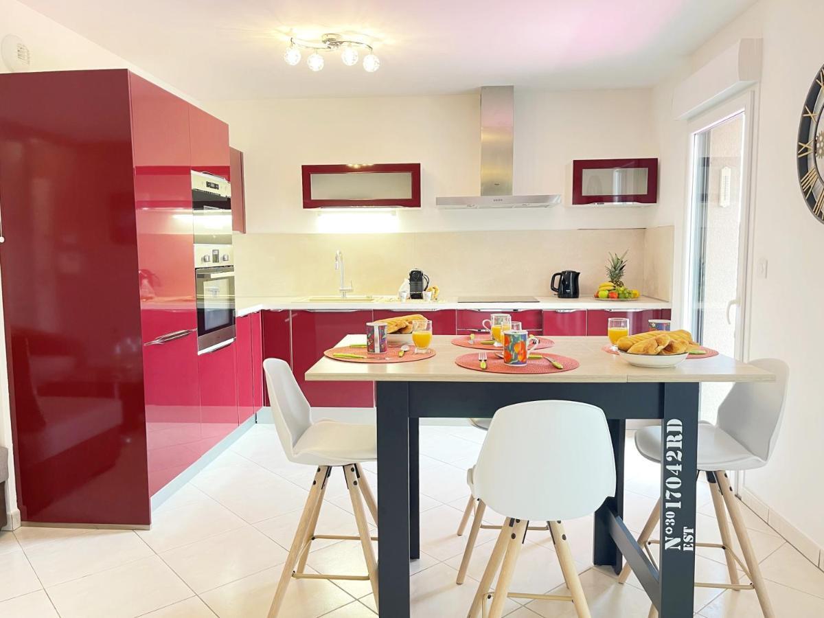 Tres Bel Appartement -Residence Avec Piscine Sur Le Toit Et Vue Panoramique Saint-Raphael  Luaran gambar
